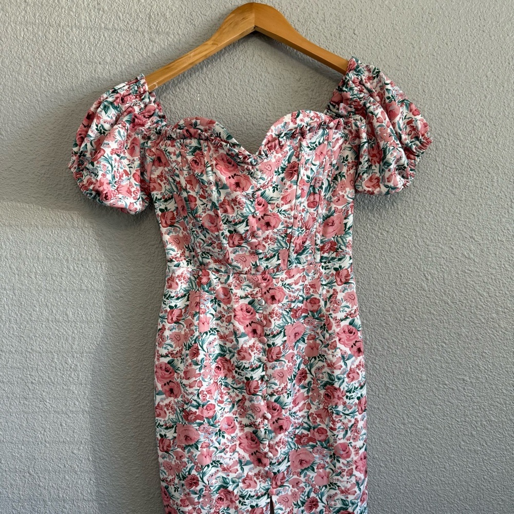Lavish Alice Bonded Floral Off The Shoulder Puff Sleeve Satin Dress Size 4 — image 4 of 7